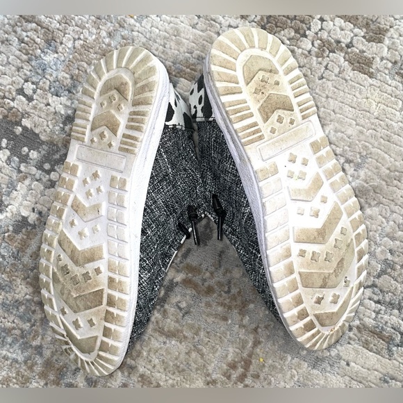 Cow print canvas shoes size 5.5 - Picture 5 of 5